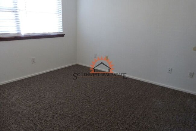 Building Photo - Super cute 2 bedrooms 1 bath apartment.