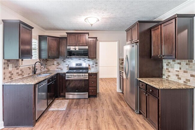 Building Photo - 9630 Pine Thicket Way