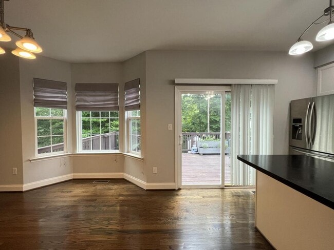 Building Photo - 3507 Spring Rd