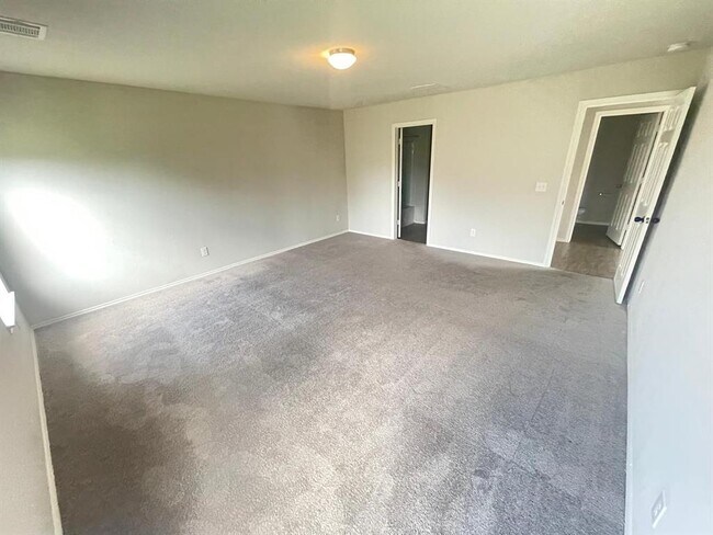 Building Photo - 14550 Breezy Orch Trail