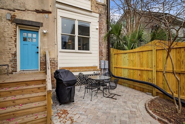 Building Photo - 313 W Bolton St