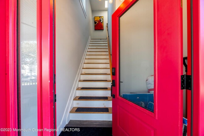 Building Photo - 314 7th Ave