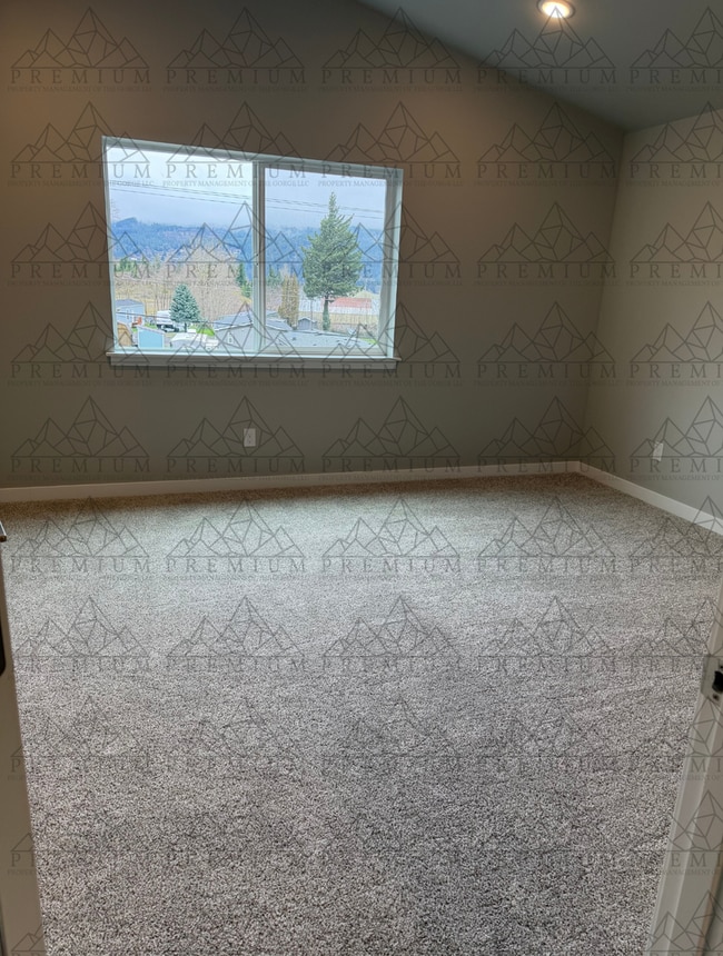 Building Photo - 3 BED 2.5 BATH NEW BUILD!