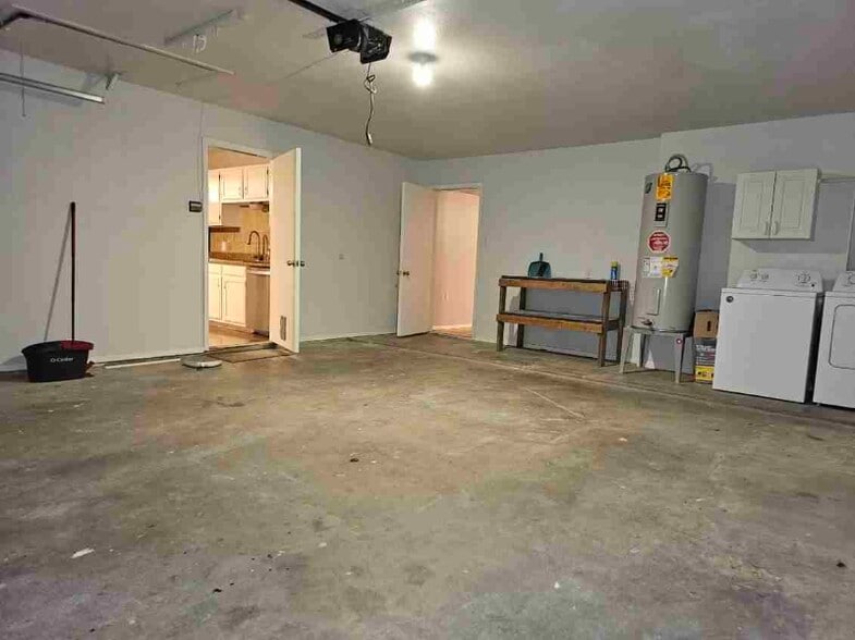 Building Photo - 3773 Georgetown Dr