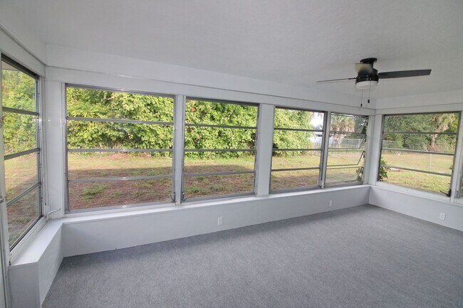 Building Photo - Venice East Annual House for Rent