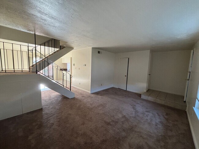 Building Photo - 4196 Savannah Ln