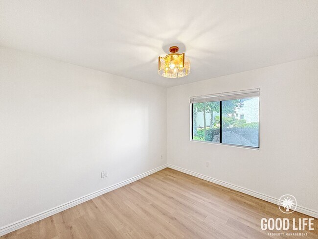 Building Photo - Elegant 2BD/1BA Condo in El Cajon with Walk-In Closet, Covered Patio & Pool