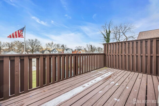 Building Photo - 128 E Colfax Ave