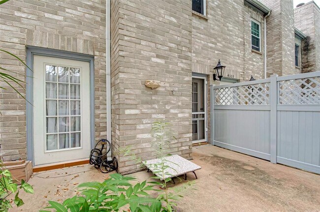 Building Photo - 6000 Reims Rd