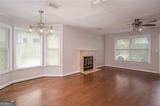 Building Photo - 501 Defoors Landing NW