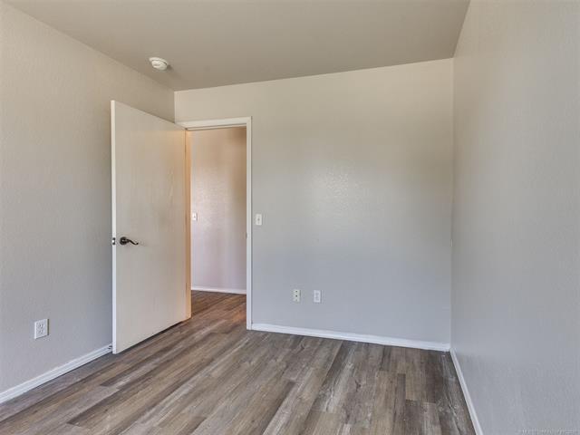 Building Photo - 1604 W Elm St