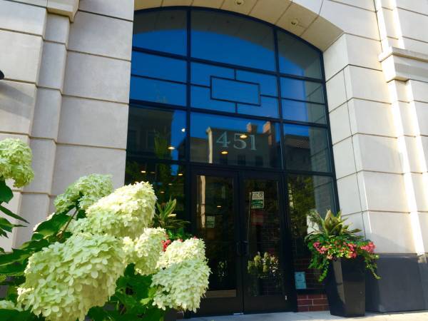 Building Photo - 451 W Huron St