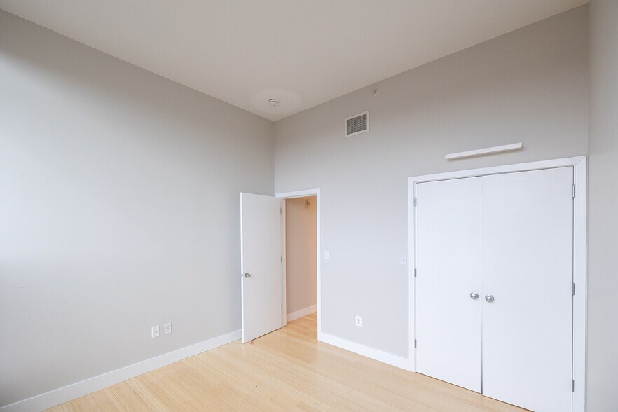 Building Photo - 450 Harrison Ave