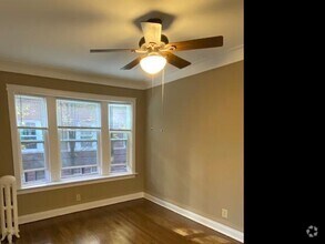 Building Photo - 1 bedroom in Chicago IL 60640