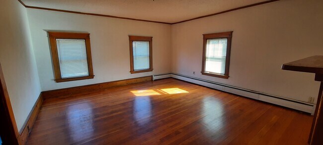 Livingroom - 1043 Stillwater Ave