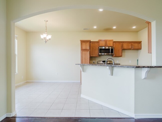 Building Photo - 4302 SW Brownstone Ave