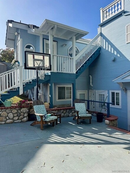 Building Photo - 1357 Olivet St