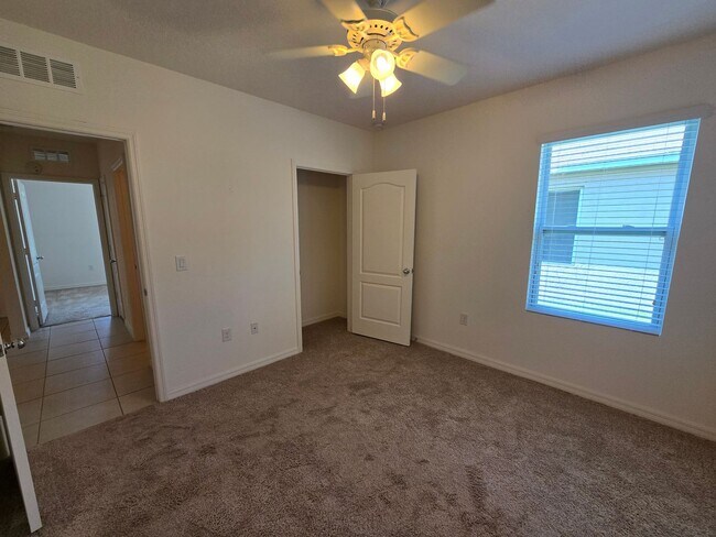 Building Photo - 121 Fishermans Cove Dr
