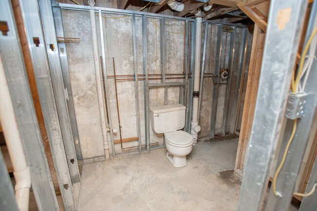 Building Photo - 409 Donna Bella Pl