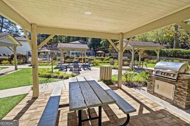 Building Photo - 2845 Holcomb Bridge Rd