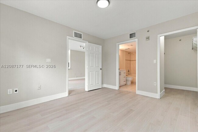 Building Photo - 21000 SW 87th Ave