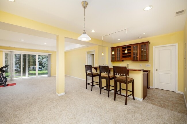 Building Photo - 2906 N Knightsbridge Cir