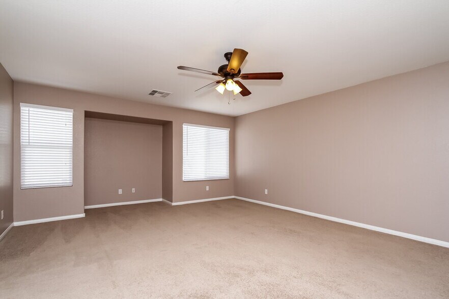 Building Photo - 10762 Sheridan Dawn Ct