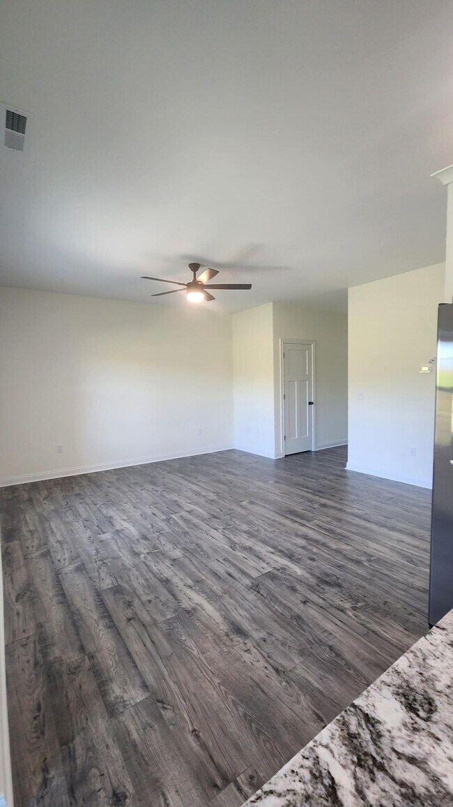 Building Photo - 929 Olympic Ct