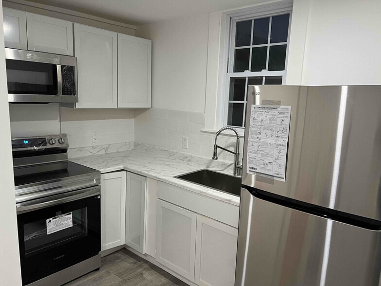 Building Photo - 21 Winthrop St