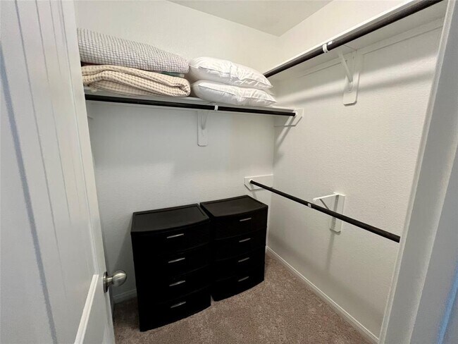 Building Photo - 14044 Paddlefish Dr