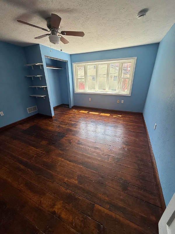 Building Photo - 1307 Bingham St