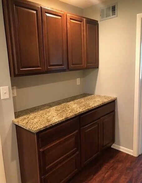 Kitchen - 113 Woodland Rd