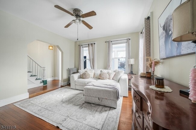 Building Photo - 416 2nd St