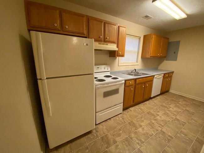 Building Photo - 5109 W Raymond St