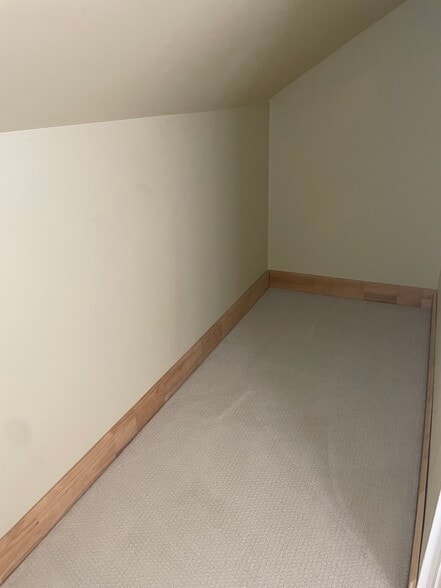 Upstairs Closet - 4707 Elkins Ave