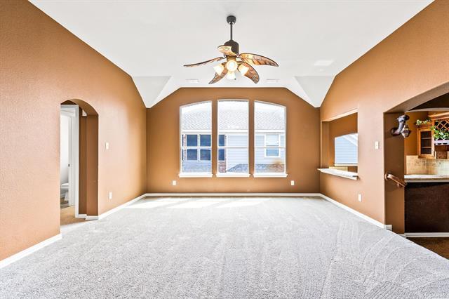 Building Photo - 4205 Lansbury Dr