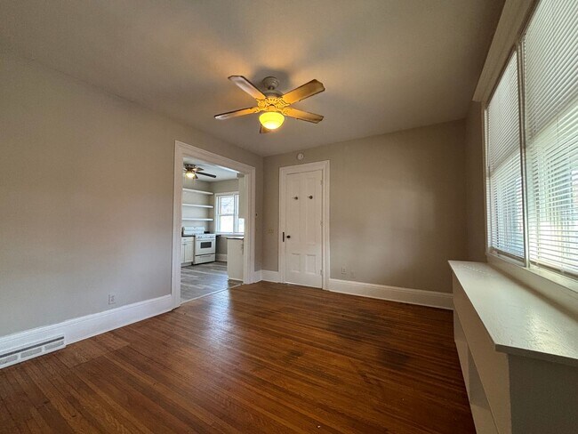 Building Photo - 189 Meigs St