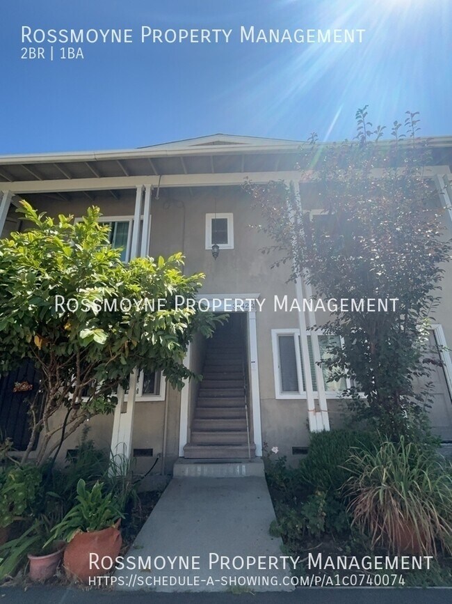 Building Photo - 3342 1/4 Andrita St-