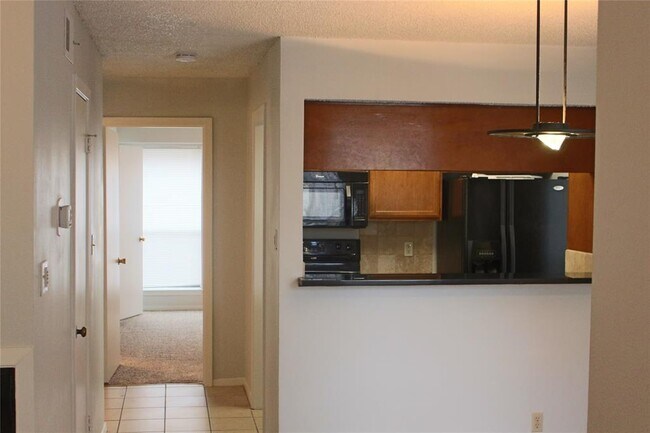Building Photo - 2110 Rio Grande St
