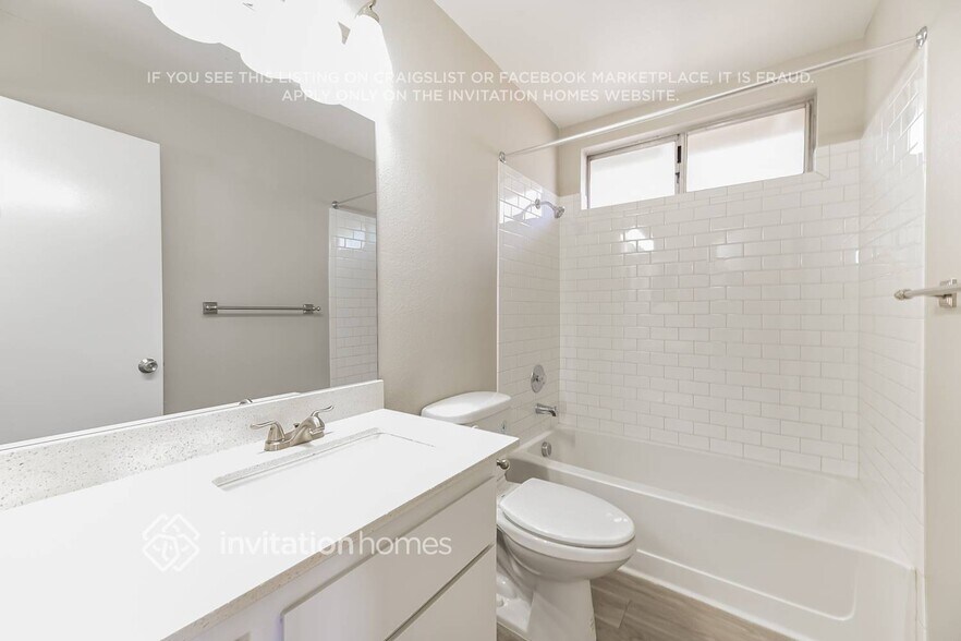 Building Photo - 1751 Forest Walk Dr