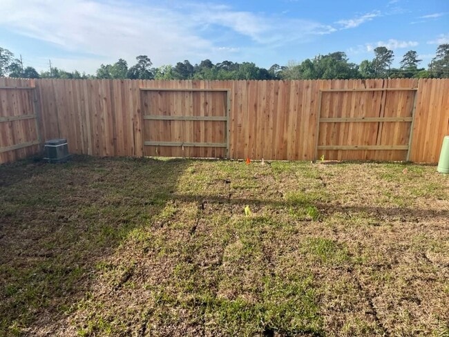 Building Photo - 9889 Grosbeak Ln