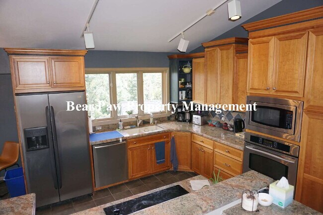 Building Photo - SHORT TERM, FULLY FURNISHED home in Evergr...
