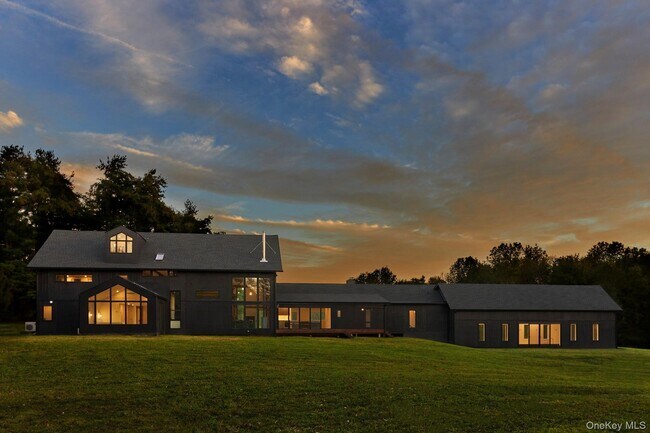 Building Photo - 107 Cold Spring Rd