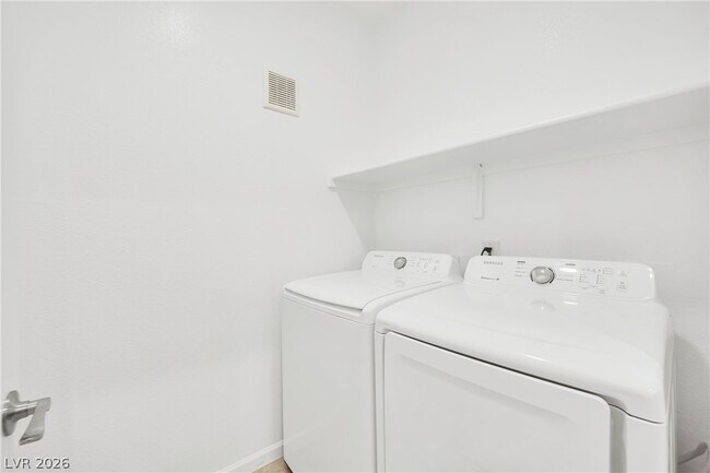 Building Photo - 8725 W Flamingo Rd