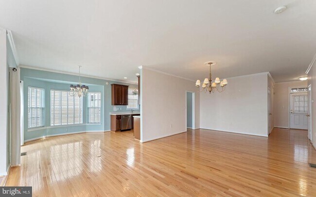 Building Photo - 575 Hunters Rd