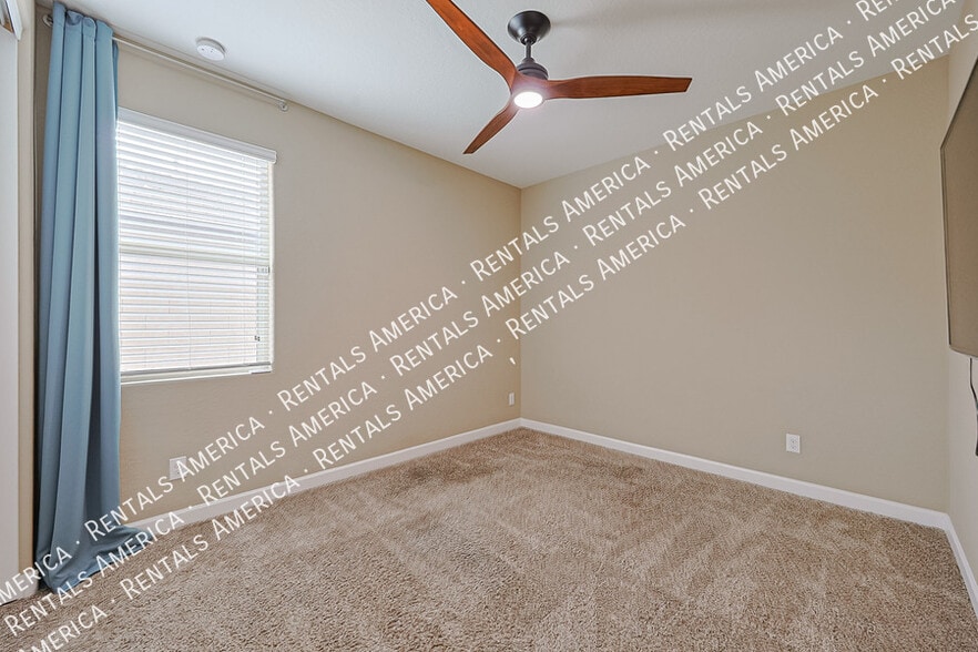 Building Photo - 13607 W Briles Rd
