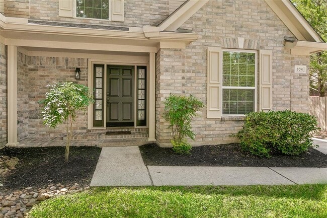Building Photo - 304 E Golden Arrow Cir