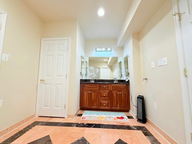 Building Photo - 7125 Ayers Meadow Ln