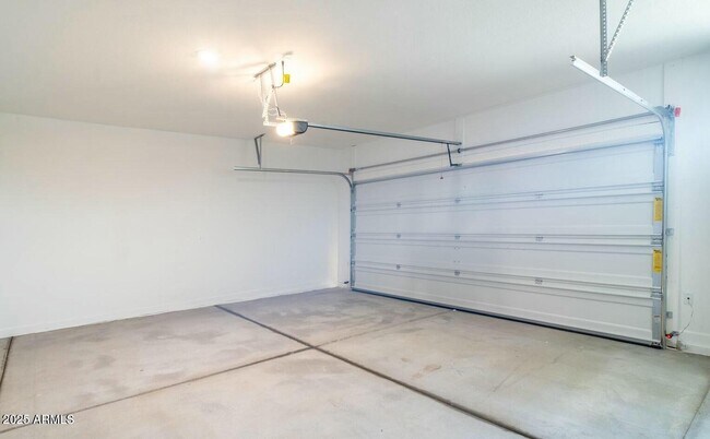 Building Photo - 2480 S 241st Ave