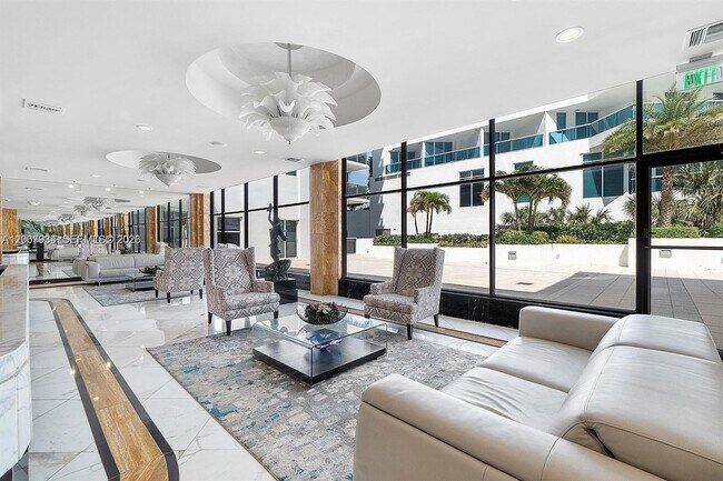 Building Photo - 2751 S Ocean Dr